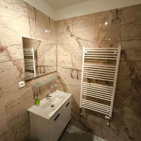 Lamija Jesenice U Rakovnika Guest house